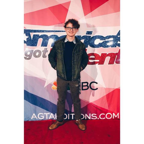 Meet your Posher, Richard - Picture 1 of 1